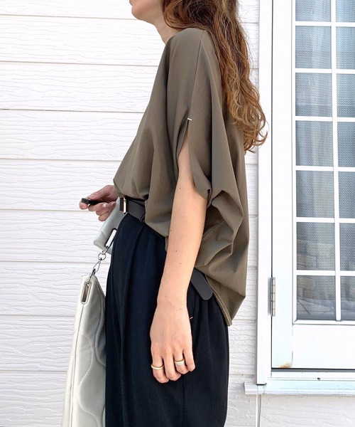 Q（キュー）の「エアリーラウンドT（Tシャツ/カットソー・レディース・バーガンディー/ブラック/オリーブ・MEDIUM）」の18枚目の写真