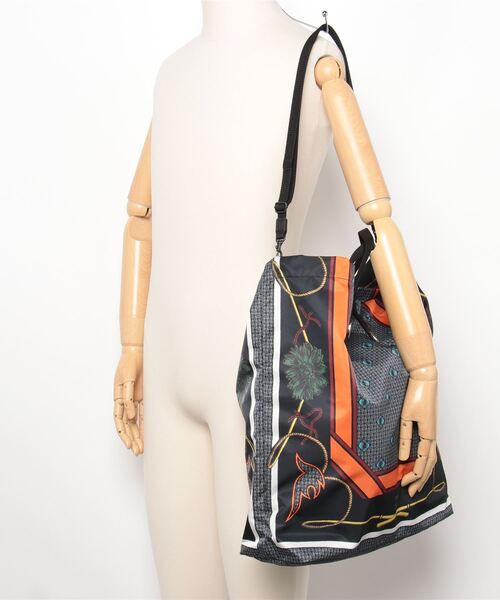 TOGA TOO（トーガトゥ）の「TOGA TOO Print tote bag（トート