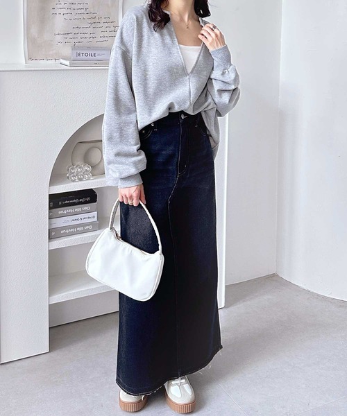 GeeRA(ジーラ)の「深Vネック裏毛スウェットプルオーバー(スウェット・レディース・杢グレー/ブラック/アイボリー・SMALL/MEDIUM/LARGE/X-LARGE)」の16枚目の写真