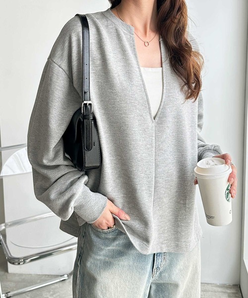 GeeRA(ジーラ)の「深Vネック裏毛スウェットプルオーバー(スウェット・レディース・杢グレー/ブラック/アイボリー・SMALL/MEDIUM/LARGE/X-LARGE)」の21枚目の写真