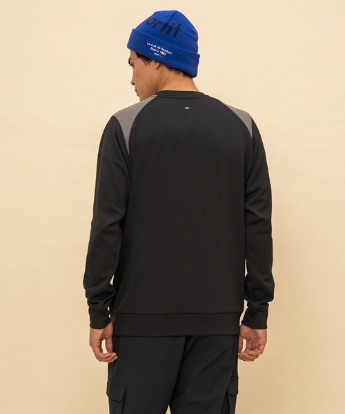 le coq sportif(ルコックスポルティフ)の「ヒートナビ クルーネックスウェット(スウェット・メンズ・ブラック/ブルー/グレー・M/L/XL)」の4枚目の写真