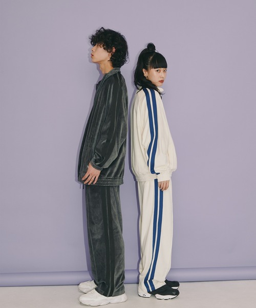 VISION STREET WEAR（ヴィジョンストリートウェア）の「【VISION STREET WEAR】セットアップ対応 ベロアトラックパンツ / カラージャージ（その他パンツ・レディース・チャコールグレー/アイボリー/ブラック/ネイビー・MEDIUM/LARGE/X-LARGE）」の10枚目の写真