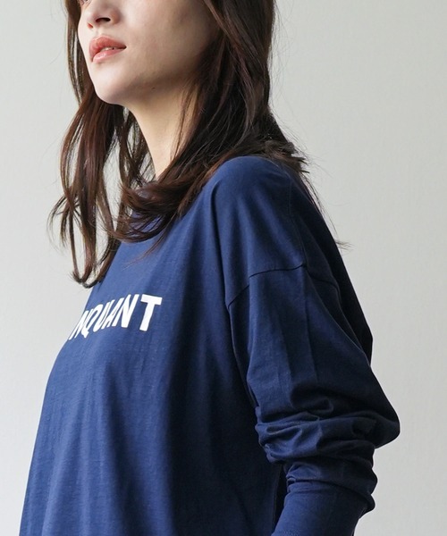 mili an deni(ミリアンデニ)の「フォントプリント長袖Tシャツ(Tシャツ/カットソー・レディース・ネイビー/ブラック/チャコールグレー/オフホワイト・L/M)」の18枚目の写真