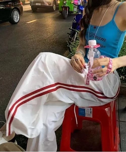 Vipoa(ヴィポア)の「NYLON LINE PANTS(その他パンツ・レディース・ネイビー/ホワイト・FREE)」の3枚目の写真