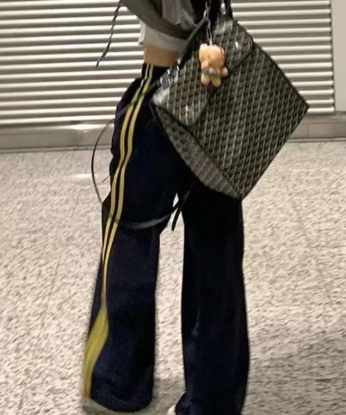 Vipoa(ヴィポア)の「NYLON LINE PANTS(その他パンツ・レディース・ネイビー/ホワイト・FREE)」の9枚目の写真