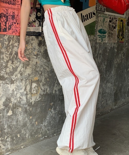 Vipoa(ヴィポア)の「NYLON LINE PANTS(その他パンツ・レディース・ネイビー/ホワイト・FREE)」の13枚目の写真