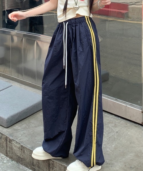 Vipoa(ヴィポア)の「NYLON LINE PANTS(その他パンツ・レディース・ネイビー/ホワイト・FREE)」の17枚目の写真