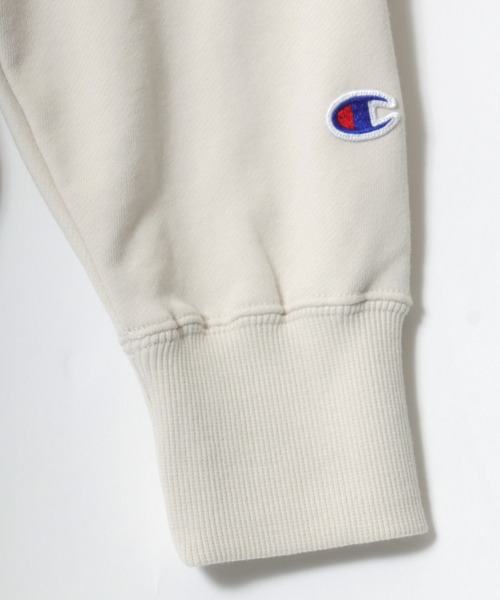 Champion(チャンピオン)の「Champion/チャンピオン コットンUSA 裏毛 カレッジロゴ スウェット トレーナー/レディース メンズ(スウェット・メンズ・スミクロ/オートミール/ネイビー/ブルー/オフホワイト/ブルー系その他/グリーン系その他/ホワイト系その他/ベージュ系その他/ブラック系その他・M/XL/L)」の21枚目の写真