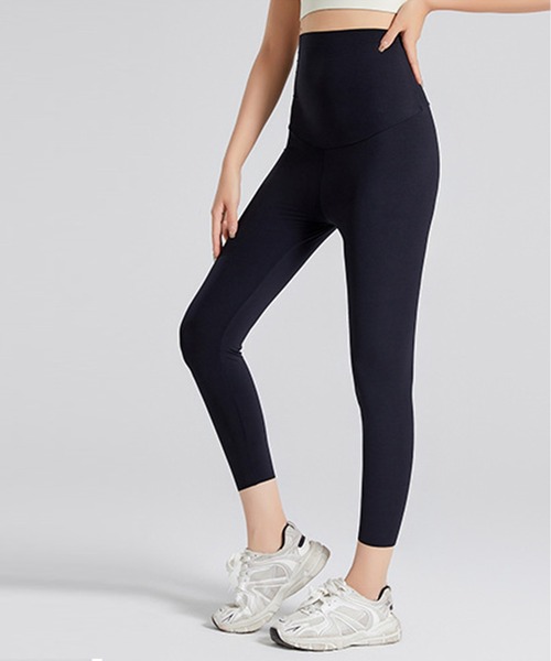 and it_(アンドイット)の「UV&接触冷感レギンス(レギンス/スパッツ・レディース・ブラック・M/L)」の1枚目の写真