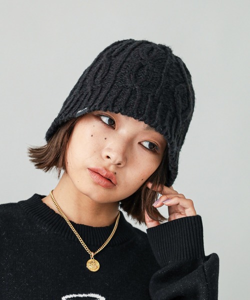 X-girl（エックスガール）の「CABLE KNIT HAT（ハット・レディース・ブラック/オフホワイト・ONE SIZE）」の6枚目の写真