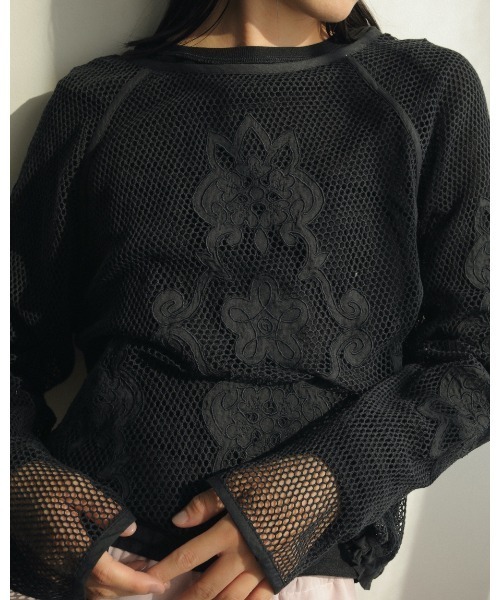 anuke（アンヌーク）の「anuke Embroidery Mesh Tops 62420605（その他トップス・レディース・ブラック/ホワイト・FREE）」の7枚目の写真