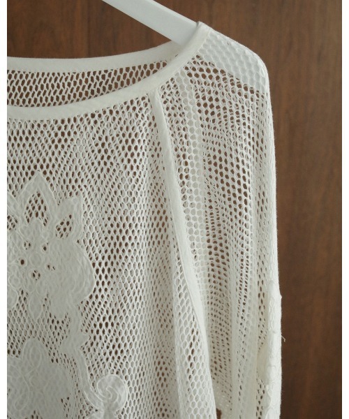 anuke（アンヌーク）の「anuke Embroidery Mesh Tops 62420605（その他トップス・レディース・ブラック/ホワイト・FREE）」の3枚目の写真