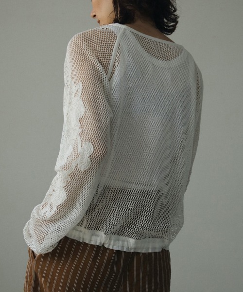 anuke（アンヌーク）の「anuke Embroidery Mesh Tops 62420605（その他トップス・レディース・ブラック/ホワイト・FREE）」の12枚目の写真