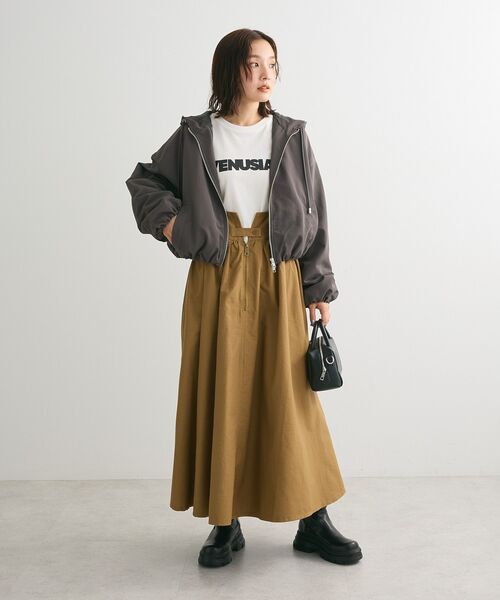 ELENCARE DUE（エレンカーレデュエ）の「・ELENCARE　DUE　ショートマウンテンパーカー（マウンテンパーカー・レディース・アイボリー/ブラック/チャコールグレー・FREE）」の4枚目の写真