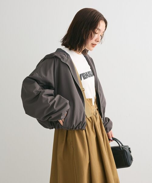 ELENCARE DUE（エレンカーレデュエ）の「・ELENCARE　DUE　ショートマウンテンパーカー（マウンテンパーカー・レディース・アイボリー/ブラック/チャコールグレー・FREE）」の8枚目の写真