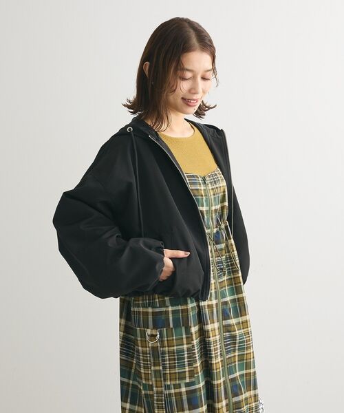 ELENCARE DUE（エレンカーレデュエ）の「・ELENCARE　DUE　ショートマウンテンパーカー（マウンテンパーカー・レディース・アイボリー/ブラック/チャコールグレー・FREE）」の19枚目の写真