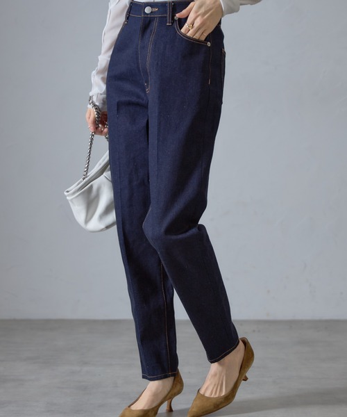 &. NOSTALGIA（アンドドットノスタルジア）の「【ZOZO限定】テーパードデニムパンツ（デニムパンツ・レディース・ネイビー/ホワイト・マルチサイズ）」の3枚目の写真