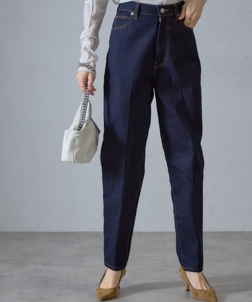 &. NOSTALGIA（アンドドットノスタルジア）の「【ZOZO限定】テーパードデニムパンツ（デニムパンツ・レディース・ネイビー/ホワイト・マルチサイズ）」の4枚目の写真