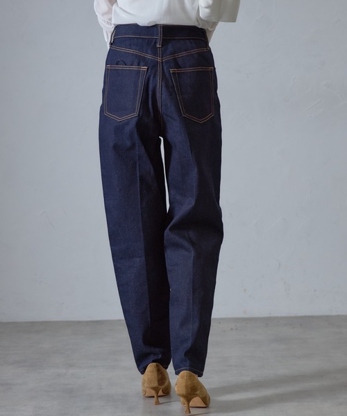 &. NOSTALGIA（アンドドットノスタルジア）の「【ZOZO限定】テーパードデニムパンツ（デニムパンツ・レディース・ネイビー/ホワイト・マルチサイズ）」の11枚目の写真