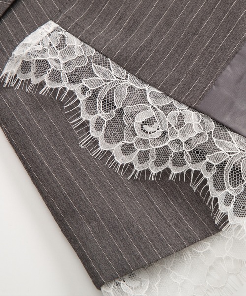 LA POMME petit(ラポミ・プチ)の「オープンショルダーレースブレザードレス Open Shoulder Lace Blazer Dress(ワンピース・レディース・グレー/モスグリーン・SMALL/MEDIUM/LARGE)」の7枚目の写真