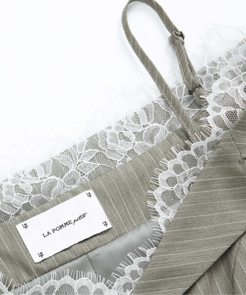 LA POMME petit(ラポミ・プチ)の「オープンショルダーレースブレザードレス Open Shoulder Lace Blazer Dress(ワンピース・レディース・グレー/モスグリーン・SMALL/MEDIUM/LARGE)」の6枚目の写真