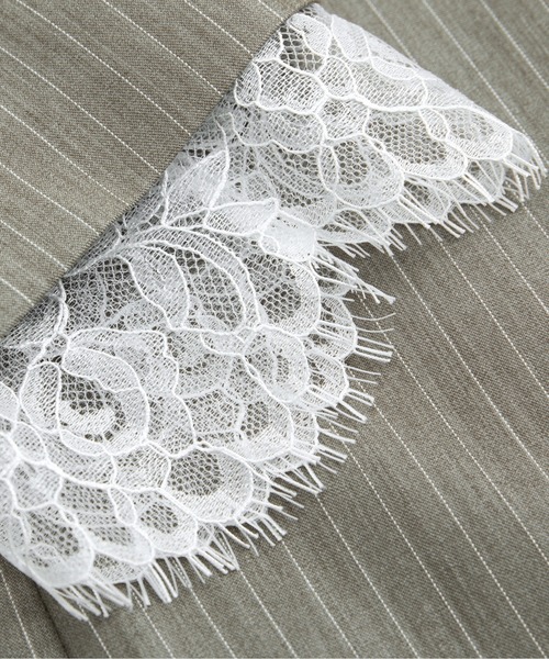 LA POMME petit(ラポミ・プチ)の「オープンショルダーレースブレザードレス Open Shoulder Lace Blazer Dress(ワンピース・レディース・グレー/モスグリーン・SMALL/MEDIUM/LARGE)」の4枚目の写真