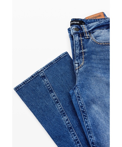 Desigual(デシグアル)の「クラシックフレアデニムパンツ ヴィンテージ風(デニムパンツ・レディース・ブルー・34/36/42/44/38)」の10枚目の写真