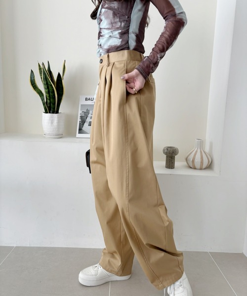 Eclat one（エクラワン）の「【Eclat one】タック入り カーブデザイン 美シルエット チノパン（チノパンツ・レディース・ネイビー/オフホワイト/キャメル・L/M/S）」の18枚目の写真