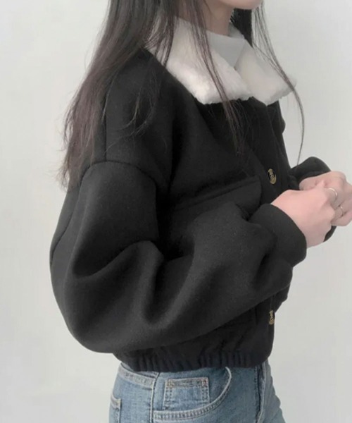 VIVID LADY(ビビッドレディー)の「もこもこカラージャケット ボアカラー コート ショート丈(チェスターコート・レディース・ブラック/グレー/ベージュ・FREE)」の11枚目の写真
