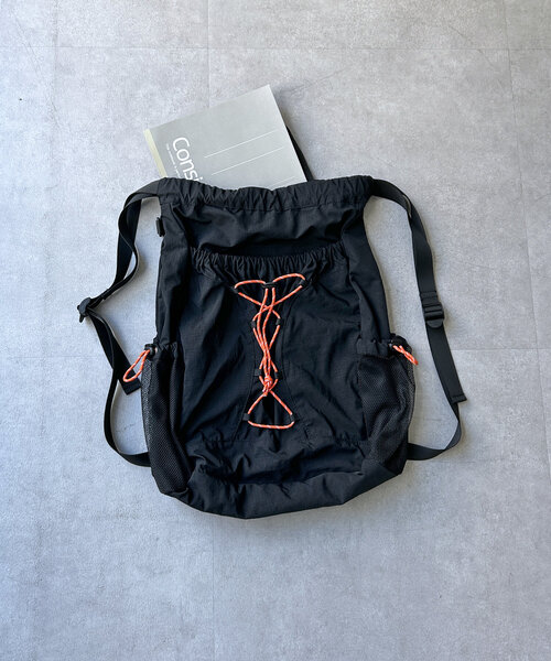 CPCM(シーピーシーエム)の「カラーコードナップサック(バックパック/リュック・レディース・ブラック/チャコールグレー・FREE)」の11枚目の写真