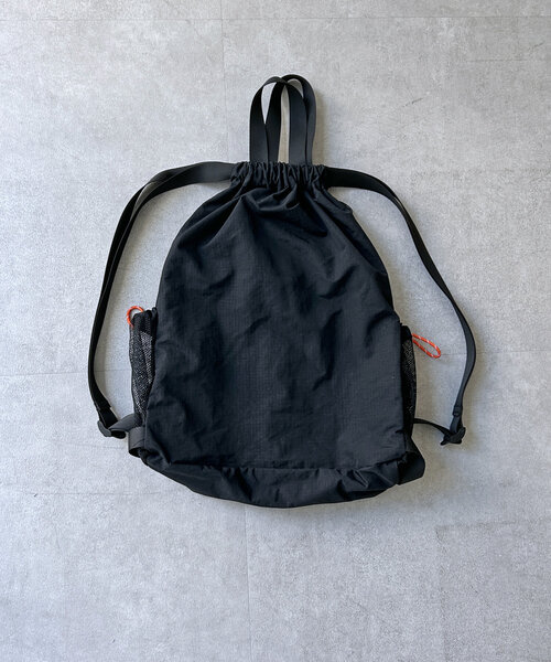 CPCM(シーピーシーエム)の「カラーコードナップサック(バックパック/リュック・レディース・ブラック/チャコールグレー・FREE)」の13枚目の写真