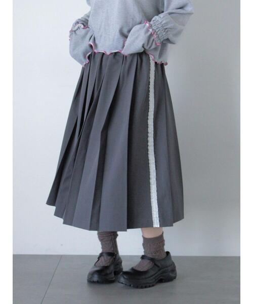 ehka sopo(エヘカソポ)の「サイドラインプリーツスカート(スカート・レディース・カーキ/ベージュ/チャコールグレー・F)」の9枚目の写真