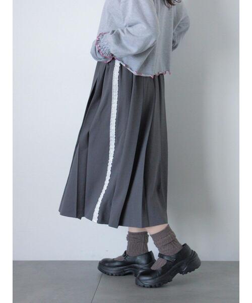 ehka sopo(エヘカソポ)の「サイドラインプリーツスカート(スカート・レディース・カーキ/ベージュ/チャコールグレー・F)」の8枚目の写真