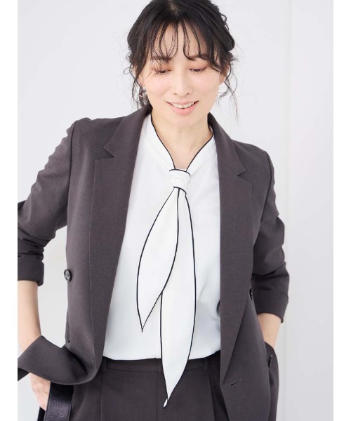Perfect Suit FActory(パーフェクトスーツファクトリー)の「配色メロー ボウタイブラウス オフホワイト/ブラック/グレー/ベージュ(シャツ/ブラウス・レディース・オフホワイト/ブラック/ライトグレー/ベージュ・S/L/M)」の3枚目の写真