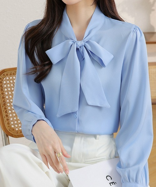 SEU（エスイーユー）の「レディース オフィスでもプライベートでも◎ 長袖 ボウタイ リボン ブラウス 【オフィスカジュアル】【きれいめカジュアル】（シャツ/ブラウス・レディース・ブルー/ホワイト/ベージュ/ベージュ系その他/ブラック系その他・フリー）」の19枚目の写真