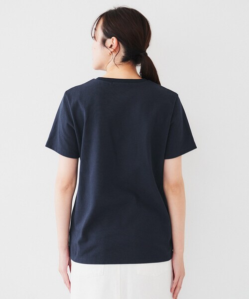 UNTITLED(アンタイトル)の「ラフコットンTシャツ(Tシャツ/カットソー・レディース・オフホワイト/ネイビー・00/48/02/04/44)」の14枚目の写真