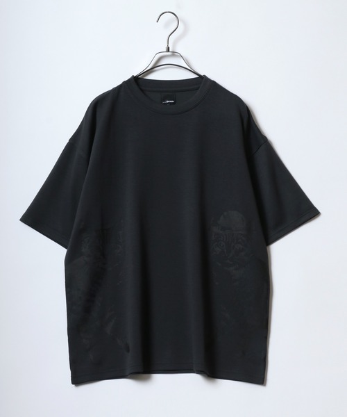 ANPAS（アンパス）の「Ponte fabric Cat＆Giraffe Print T-Shirt/ポンチ ネコ キリン アニマル プリント Tシャツ 半袖 メンズ レディース（Tシャツ/カットソー・メンズ・ミント/グレー系その他2/ホワイト系その他/ホワイト系その他2/ブルー/グレー系その他・M/L）」の3枚目の写真