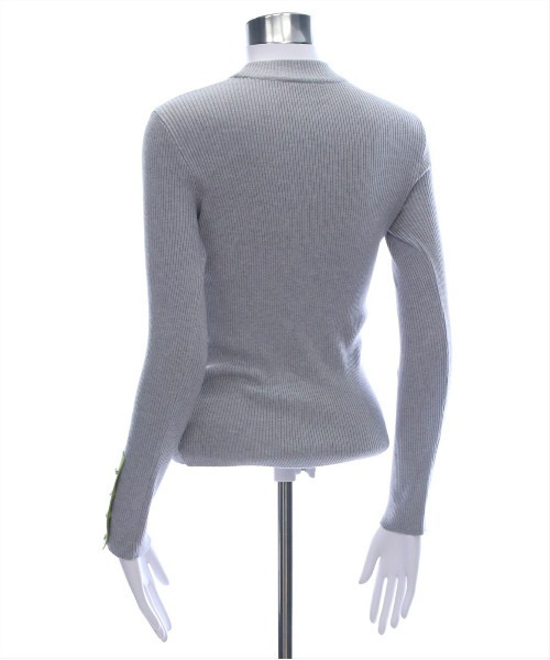CLEAR BASIC（クリアベーシック）の「袖配色ボタンリブニットトップス[綺麗目 オフィスカジュアル 着回し抜群 大人]≪再入荷≫（ニット/セーター・レディース・グレー/ミント/ブラック/アイボリー・F）」の11枚目の写真
