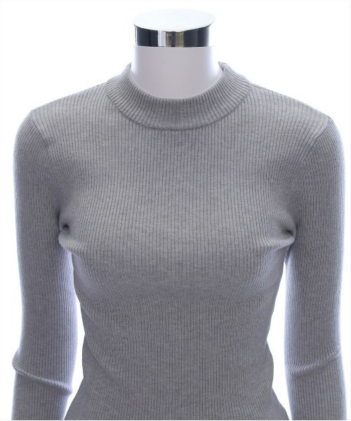 CLEAR BASIC（クリアベーシック）の「袖配色ボタンリブニットトップス[綺麗目 オフィスカジュアル 着回し抜群 大人]≪再入荷≫（ニット/セーター・レディース・グレー/ミント/ブラック/アイボリー・F）」の13枚目の写真