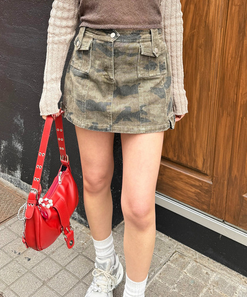 SPIRALGIRL（スパイラルガール）の「ヴィンテージウォッシュカモフラカーゴスカート（スカート・レディース・グレー系/カーキ系・FREE）」の8枚目の写真