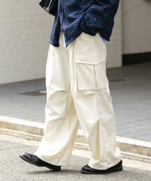 SENSE OF PLACE by URBAN RESEARCH（センスオブプレイスバイアーバンリサーチ）の「『ユニセックス』ワイドカーゴパンツ（その他パンツ・メンズ・グレー/ライトベージュ/ブラック/チャコールグレー/ブラウン・SMALL/LARGE/MEDIUM）」の5枚目の写真