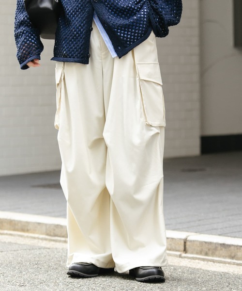 SENSE OF PLACE by URBAN RESEARCH（センスオブプレイスバイアーバンリサーチ）の「『ユニセックス』ワイドカーゴパンツ（その他パンツ・メンズ・グレー/ライトベージュ/ブラック/チャコールグレー/ブラウン・SMALL/LARGE/MEDIUM）」の8枚目の写真