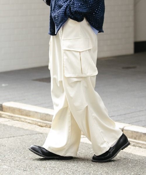 SENSE OF PLACE by URBAN RESEARCH（センスオブプレイスバイアーバンリサーチ）の「『ユニセックス』ワイドカーゴパンツ（その他パンツ・メンズ・グレー/ライトベージュ/ブラック/チャコールグレー/ブラウン・SMALL/LARGE/MEDIUM）」の10枚目の写真