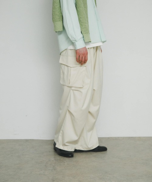 SENSE OF PLACE by URBAN RESEARCH（センスオブプレイスバイアーバンリサーチ）の「『ユニセックス』ワイドカーゴパンツ（その他パンツ・メンズ・グレー/ライトベージュ/ブラック/チャコールグレー/ブラウン・SMALL/LARGE/MEDIUM）」の14枚目の写真