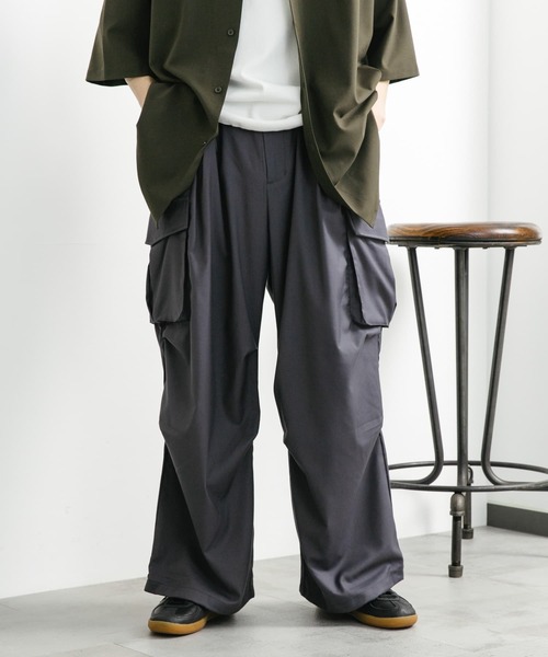 SENSE OF PLACE by URBAN RESEARCH（センスオブプレイスバイアーバンリサーチ）の「『ユニセックス』ワイドカーゴパンツ（その他パンツ・メンズ・グレー/ライトベージュ/ブラック/チャコールグレー/ブラウン・SMALL/LARGE/MEDIUM）」の21枚目の写真