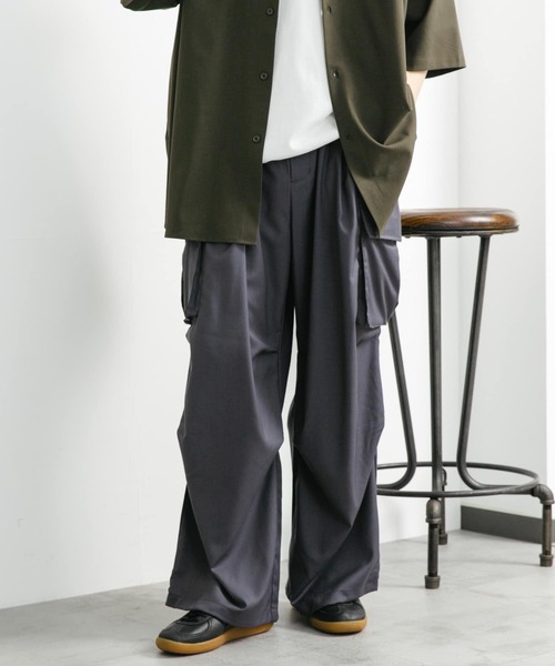 SENSE OF PLACE by URBAN RESEARCH（センスオブプレイスバイアーバンリサーチ）の「『ユニセックス』ワイドカーゴパンツ（その他パンツ・メンズ・グレー/ライトベージュ/ブラック/チャコールグレー/ブラウン・SMALL/LARGE/MEDIUM）」の22枚目の写真