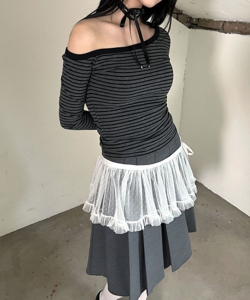 4INT.（フォイント）の「ワンショルダー ボーダー 長袖 クロップド Tシャツ（Tシャツ/カットソー・レディース・ベージュ/ネイビー/ブラック・FREE）」の10枚目の写真