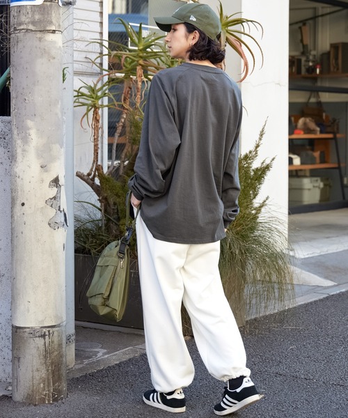 BARK MANHATTAN（バークマンハッタン）の「ヴィンテージライクロックデザイン オーバーサイズラグラン長袖Tシャツ（Tシャツ/カットソー・レディース・チャコール/グレー系2/グレー系3/アッシュグレー・M/L）」の10枚目の写真