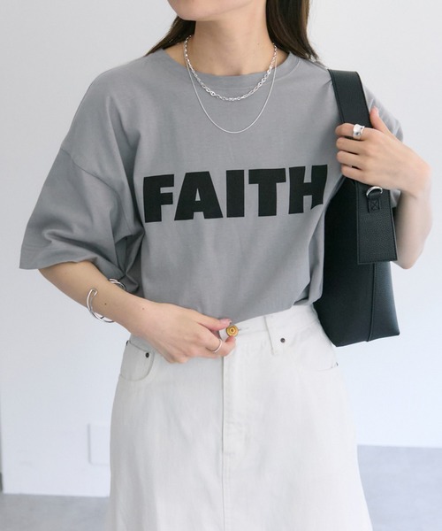PUAL CE CIN(ピュアルセシン)の「【汗シミ防止素材】シンプルロゴTシャツ(Tシャツ/カットソー・レディース・スミクロ/オフホワイト/グレー・FREE)」の18枚目の写真