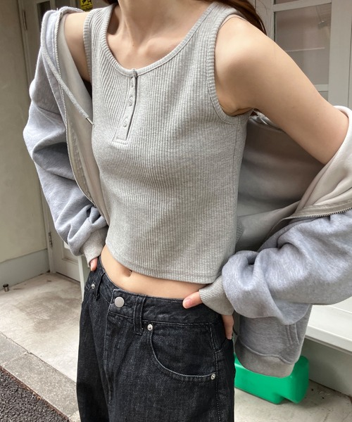 meJane（ミージェーン）の「ヘンリーネック クロップド丈タンクトップ（タンクトップ・レディース・ホワイト/グレー/ブラック・FREE）」の22枚目の写真